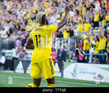 Mai 8, 2019: Columbus Crew SC vorwärts Christine Zardes (11) feiert sein Tor gegen LA Galaxy in ihr Spiel in Columbus, Ohio, USA. Brent Clark/Alamy Stockfoto