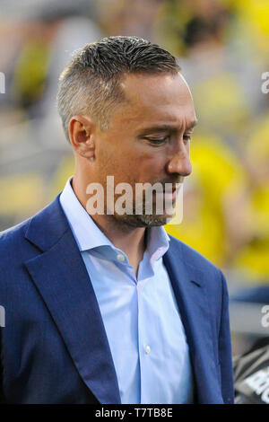 Ohio, USA. 08 Mai, 2019. Columbus Crew SC Haupttrainer Kaleb Porter in der ersten Hälfte der Partie zwischen Los Angeles Galaxy und Columbus Crew SC an MAPFRE Stadium, in Columbus, OH. Pflichtfeld Foto: Dorn Byg/Cal Sport Media. Los Angeles Galaxy 0 - Columbus Crew SC 1 Credit: Cal Sport Media/Alamy leben Nachrichten Stockfoto