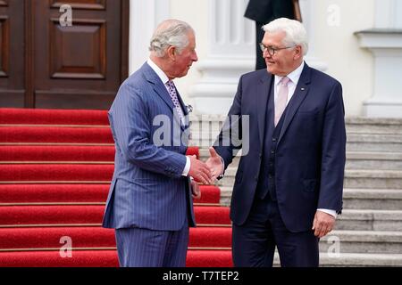 Berlin, Deutschland. 07 Mai, 2019. 07.05.2019, Berlin, Charles Philip Arthur George, Prinz von Wales (Prinz von Wales) und Herzog von Cornwall (Herzog von Cornwall), Prinz Charles für kurze im Schloss Bellevue. Prinz Charles ist der Thronfolger des Vereinigten Königreichs. Er ist der älteste Sohn von Königin Elizabeth II. und Prinz Philip. Ankunft der königlichen Besuch mit Empfang des Bundespräsidenten Dr. Frank-Walter Steinmeier. | Verwendung der weltweiten Kredit: dpa/Alamy leben Nachrichten Stockfoto