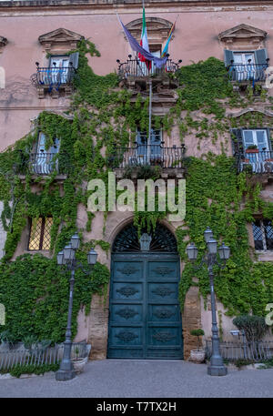 Agrigento Rathaus, Piazza Pirandello, Agrigento, Sizilien, Italien. Stockfoto