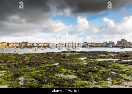 Hafen von Avranches Frankreich, Calvados (50) Stockfoto