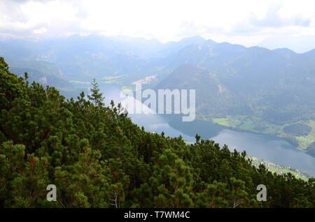 Blick auf den See Grundl im Salzkammergut in Österreich Stockfoto