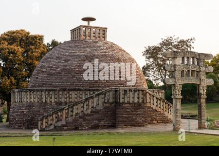 Indien, Madhya Pradesh, Sanchi, bouddhist Denkmälern zum Weltkulturerbe der UNESCO, Stupa 3 Stockfoto