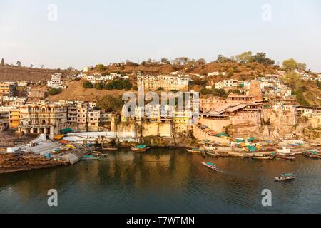 Indien, Madhya Pradesh, Omkareshwar, Shri Omkareshwar Jyotirlinga Tempel in der Nähe der Narmada Fluss Stockfoto