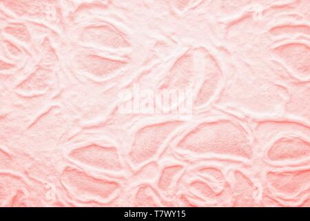 Handgefertigte Maulbeerpapier Textur Hintergrund. Rosa Koralle Farbe Papier Stockfoto