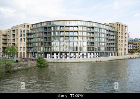 Das Äußere der Riverside Studios, Queen Caroline Street, Hammersmith, London, W6, England, Großbritannien Stockfoto