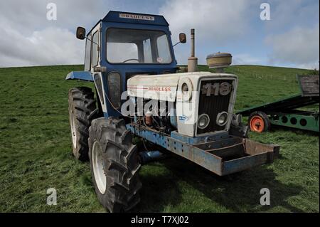 Roadless Traktor am oberen Venn Farm zersteuung Auktion, Herefordshire Stockfoto