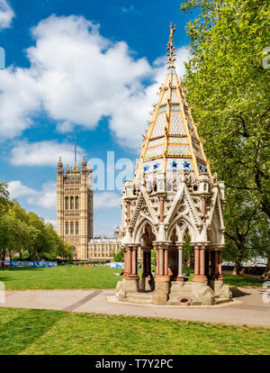 Buxton Memorial Fountain, von Charles Buxton und Samuel Sanders Teulon, feiert die Emanzipation der Sklaven in das Britische Empire 1834, Victoria Stockfoto