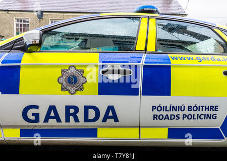 Ein Auto von Garda nationale Straßen Polizei Präsidium oder GNRPB. Die Straßen Polizei Einheit der Garda Síochána. Vor 2018 war es, als der Gardasee Traf bekannt Stockfoto