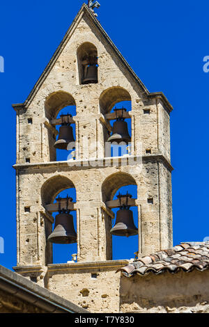 Blick auf Eglise Saint Michel in Salon-de-Provence, Frankreich Stockfoto