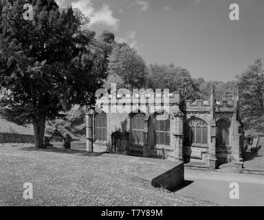 Anzeigen NW der zweistöckigen und Kapelle St. Winifred, Holywell, Flintshire, Wales, UK, c 1500 für Lady Margaret Beaufort, der Mutter Heinrichs VII. Stockfoto