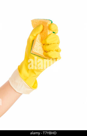 Frau hand mit gummihandschuh und Reinigungsschwamm auf weißem Hintergrund Stockfoto