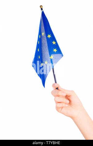 Frau Hand winken die Flagge der Europäischen Union auf Weiß Stockfoto