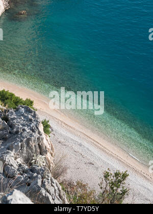 Berühmten Strand Nugal an der Makarska Riviera in Kroatien an einem sonnigen Tag Stockfoto