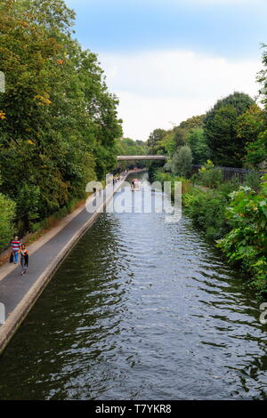 Kanal in London Park Stockfoto