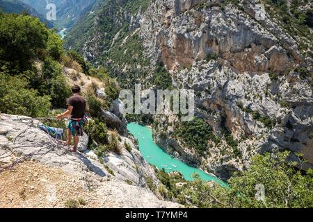 Frankreich, Alpes de Haute Provence, Verdon Regionalen Naturpark, Grand Canyon von Verdon, See von Sainte Croix Stockfoto