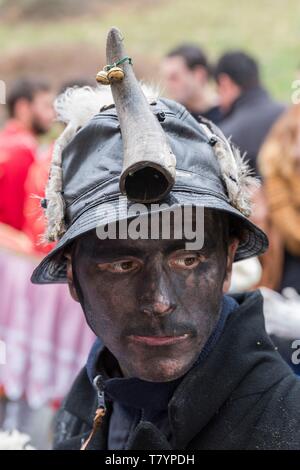 Frankreich, Pyrenees Atlantiques, aalen Sie sich Land, Sainte Engrace, die souletine Masquerade (Xiberoko Maskarada) ist eine ambulante Karneval Ritus, von Dorf zu Dorf Stockfoto