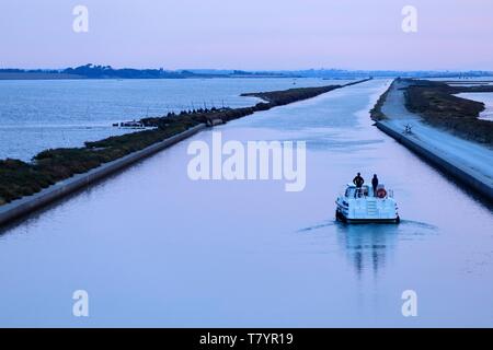 Frankreich, Herault, Vic La Gardiole, Les Aresquiers, der ehemalige Kanal von Pierre, Canal du Rhone in Sete, Teich von Vic Stockfoto