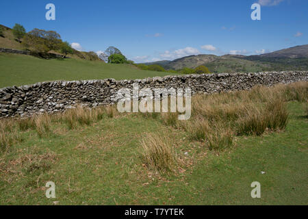 Blick auf den Abgrund zu Fuß Trail und Umgebung im Snowdonia National Park, Wales, Großbritannien Stockfoto