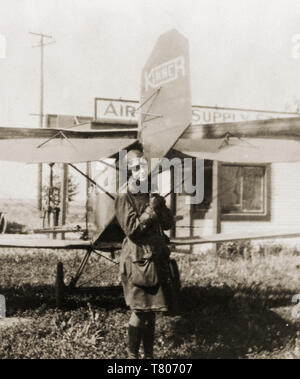 Amelia Earhart und Kinner Airster, 1921 Stockfoto