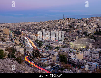 Stadtbild von Citadel Hill bei Dämmerung, Amman, Amman Governorate, Jordanien, Naher Osten Stockfoto