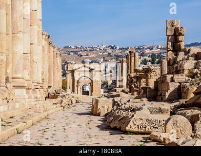 Colonnaded Straße (Cardo), Jerash, Jerash Governorate, Jordanien, Naher Osten Stockfoto