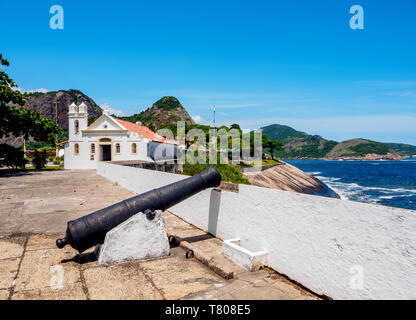 Santa Barbara Kapelle, Santa Cruz da Barra Fort, Niteroi, Bundesstaat Rio de Janeiro, Brasilien, Südamerika Stockfoto