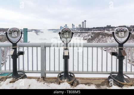 Münzautomaten Fernglas an den Niagara Fällen, Buffalo, New York State, Vereinigte Staaten von Amerika, Nordamerika Stockfoto