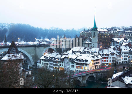 Nebligen winter Dämmerung im Bern, Kanton Bern, Schweiz, Europa Stockfoto