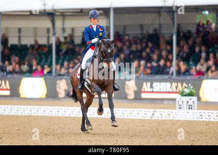 Windsor, Berkshire, Großbritannien. 09 Mai, 2019. Sieger. Charlotte Dujardin reiten Erlentanz. GBR. Die Al Shira' aa Grand Prix. CDI 4*. Dressur. Royal Windsor Horse Show. Windsor. Berkshire. Vereinigtes Königreich. GBR. 09.05.2019. Credit: Sport in Bildern/Alamy leben Nachrichten Stockfoto