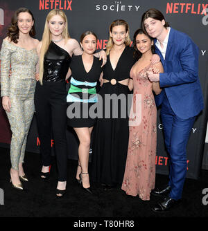 Los Angeles, Kalifornien, USA. 09 Mai, 2019. Im Bild: Olivia Nikkanen, Kathryn Newton, Gideon Adlon, Rachel Keller, Salena Qureshi, Jack Mulhern Mandatory Credit © Gilbert Flores/BroadimageNetflix - Die Gesellschaft Saison 1 Premiere - Ankünfte 5/9/19, Regal Cinemas L.A. LIVE, Los Angeles, CA, Vereinigte Staaten von Amerika Quelle: Broadimage Entertainment/Alamy leben Nachrichten Stockfoto