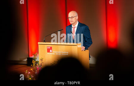 Hamburg, Deutschland. 10. Mai, 2019. Peter Tschentscher, Erster Bürgermeister von Hamburg, spricht während des Festakts zur 100-Jahrfeier der Errichtung der Universität Hamburg. Credit: Ulrich Perrey/dpa/Alamy leben Nachrichten Stockfoto