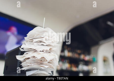 Cafe Papier prüfen für viele um einige Stockfoto