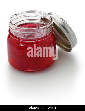 Hausgemachte Rosenblüte Marmelade im Glas auf weißem Hintergrund Stockfoto