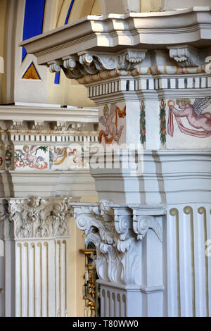 Peintures sur un pilier Latéral. Eglise Saint-Nicolas de Véroce. Saint-Nicolas de Véroce. Stockfoto