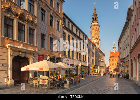 Brüderstraße mit Turm des Alten Rathauses, Görlitz, Sachsen, Deutschland, Europa Stockfoto