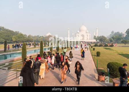 Das Taj Mahal, UNESCO-Weltkulturerbe, Agra, Uttar Pradesh, Indien, Asien Stockfoto