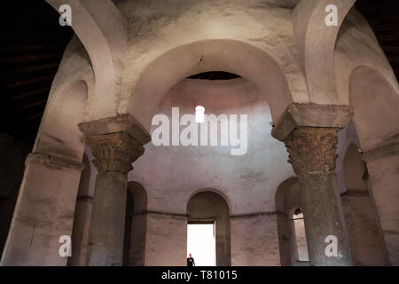 Interieur der Kirche St. Donatus (Crkva Sv. Donata), Forum, Zadar, Kroatien Stockfoto