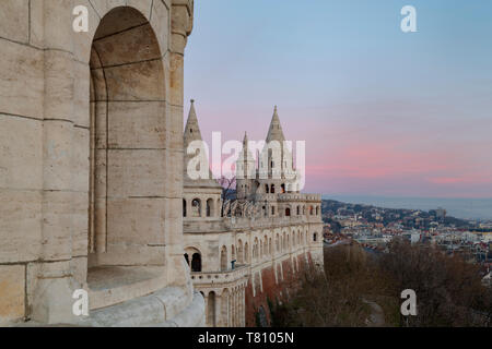 Anzeigen von Fisherman's Bastion, die Budaer Burg, Budapest, Ungarn, Europa Stockfoto