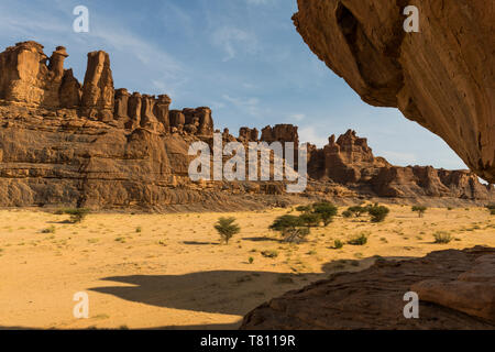 Schöne Felsformationen, Ennedi Plateau, UNESCO-Weltkulturerbe, Region Ennedi, Tschad, Afrika Stockfoto