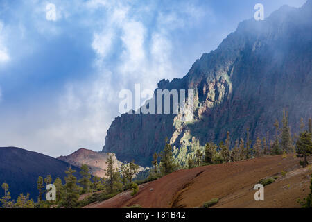 Hohen vulkanischen Gebirge der Insel Teneriffa, Kanaren, Spanien Stockfoto