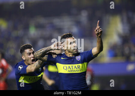 Buenos Aires, Argentinien - 09. Mai, 2019: Carlos Tevez (Boca Juniors) feiert sein Ziel auf dem Spiel gegen Atletico Panaraense in der Bombonera Sta Stockfoto