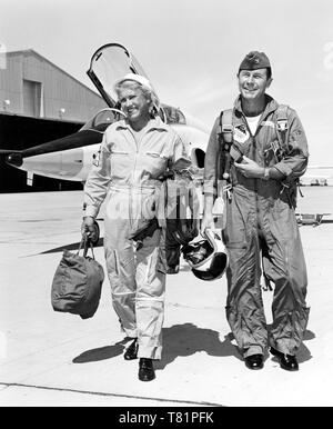 Jackie Cochran und Chuck Yeager, 1962 Stockfoto