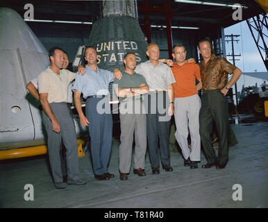Die NASA kündigt an ursprünglichen sieben Mercury Astronauten, 1959 Stockfoto