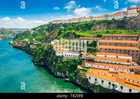 Porto, Portugal: Kloster von Serra do Pilar und Weinkeller in Vila Nova de Gaia Stockfoto