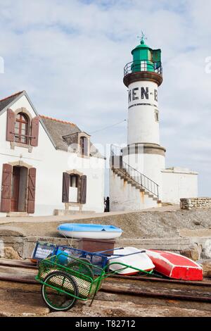 Frankreich, Finistere, Ponant Inseln, Ile de Sein, die Sein Insel Men Brial Leuchtturm Stockfoto