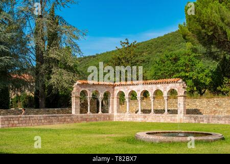 Frankreich, Pyrenees Orientales, Codalet, Abtei von Saint Michel de Cuxa, Regionaler Naturpark der katalanischen Pyrenäen Stockfoto