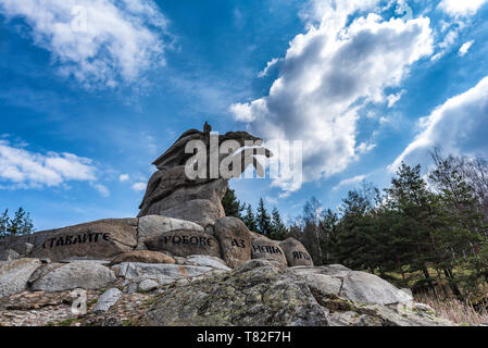 Koprivshtitsa, Bulgarien: Equestrian Stein Statue von Georgi Benkovski in Koprivshtitsa Stockfoto