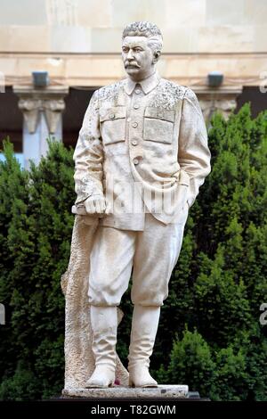 Georgien, Shida Kartli, Gori, Heimatstadt von Joseph Stalin, Stalin Museum, seine Statue außerhalb der Stalin Museum Stockfoto