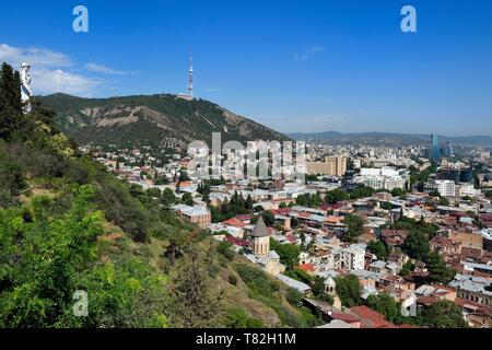 Georgien, Tiflis, Georgien statue Mutter über die Stadt suchen, globalen Blick von der Festung Narikala Stockfoto